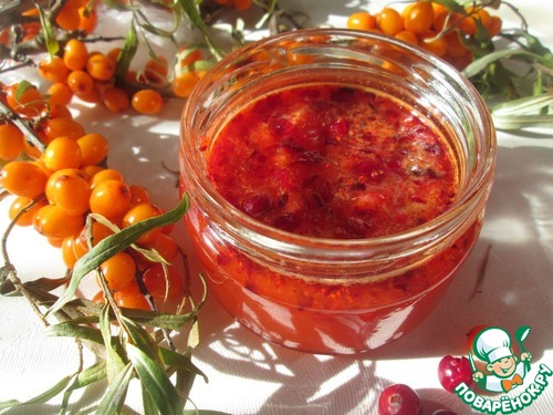 Облепиховый сок с сахаром и клюквой Облепиховый сок с сахаром и клюквой