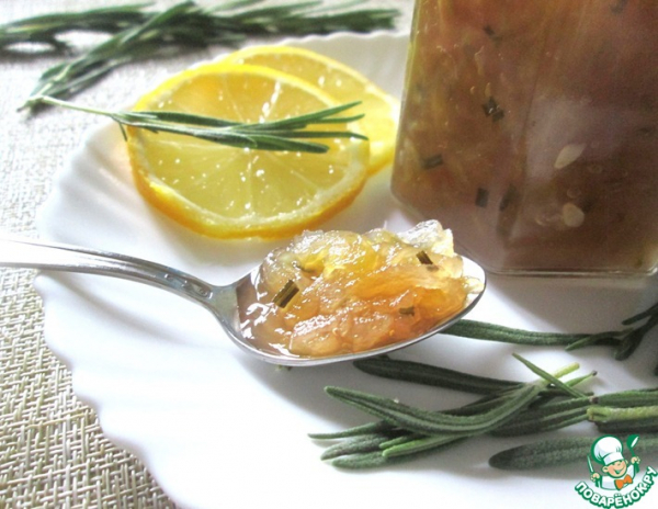 Огуречное варенье с яблоками и розмарином Огуречное варенье с яблоками и розмарином