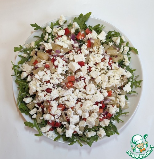Острый салат с ананасом и фетой Острый салат с ананасом и фетой
