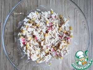 Порционный салат с тунцом "Новогодний"