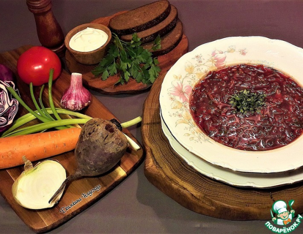 Постный борщ с краснокочанной капустой