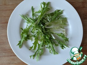 Салат из тунца с ржаными крошками Салат из тунца с ржаными крошками