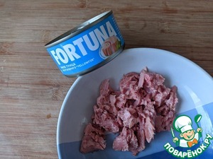 Салат из тунца с ржаными крошками Салат из тунца с ржаными крошками