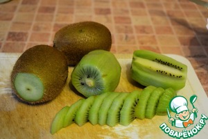 Салат "Изумрудный" с грецкими орехами Салат "Изумрудный" с грецкими орехами