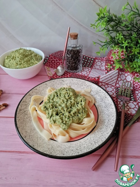 Соус с кабачком и руколой