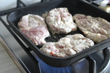 Стейк, замаринованный в майонезном #махеевъ маринаде, с яйцом Стейк, замаринованный в майонезном #махеевъ маринаде, с яйцом