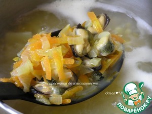 Суп с жёлтой чечевицей и мидиями Суп с жёлтой чечевицей и мидиями